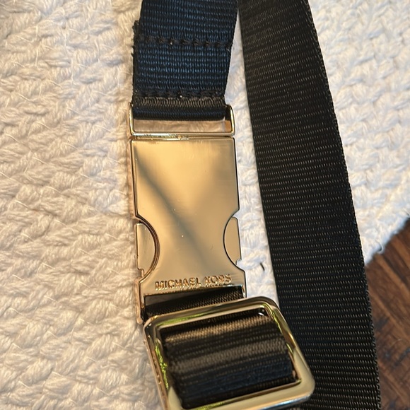 Michael Kors Belt Bag - Picture 3 of 4